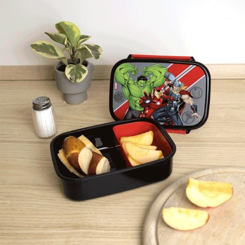 Śniadaniówka AVENGERS lunch box UNDERCOVER AVFR9903 Śniadaniówka AVENGERS lunch box UNDERCOVER AVFR9903